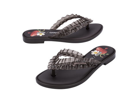 MELISSA FLIP FLOP SLIM + GANNI AD