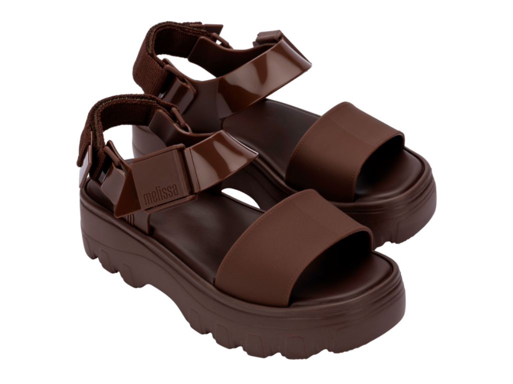 MELISSA KICK OFF SANDAL AD – 