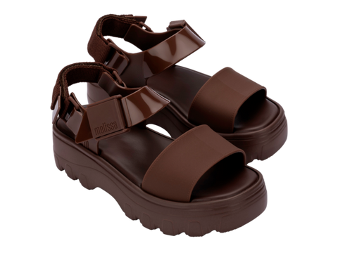 MELISSA KICK OFF SANDAL AD