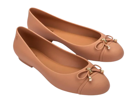 MELISSA DOLL V AD