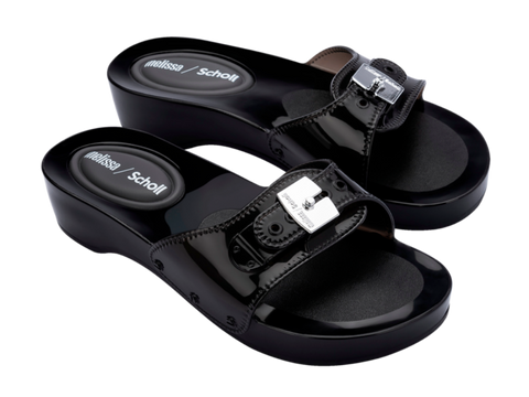 MELISSA PESCURA HEEL + SCHOLL AD