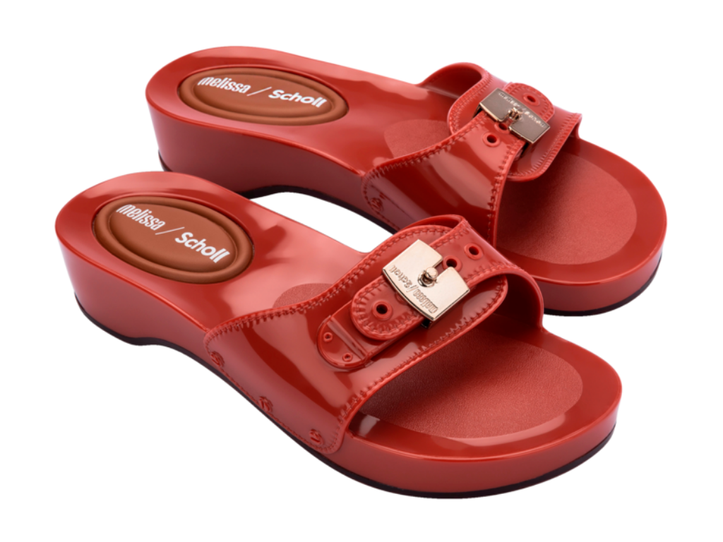 MELISSA PESCURA HEEL + SCHOLL AD