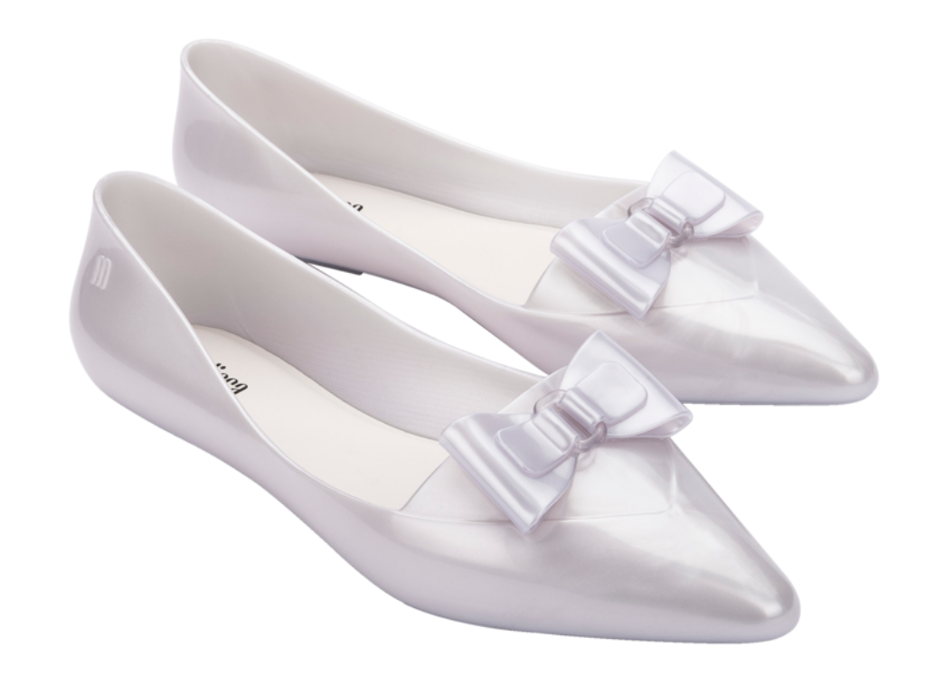 MELISSA POINTY CHIC AD – PEARLY WHITE