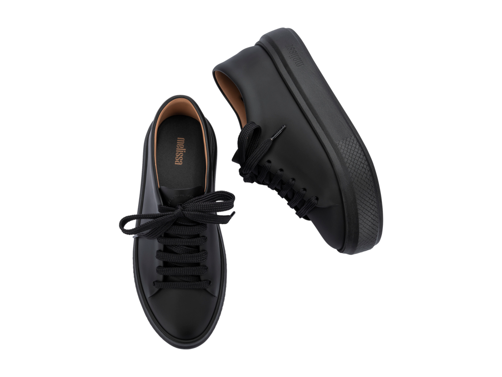MELISSA WILD SNEAKER AD – 