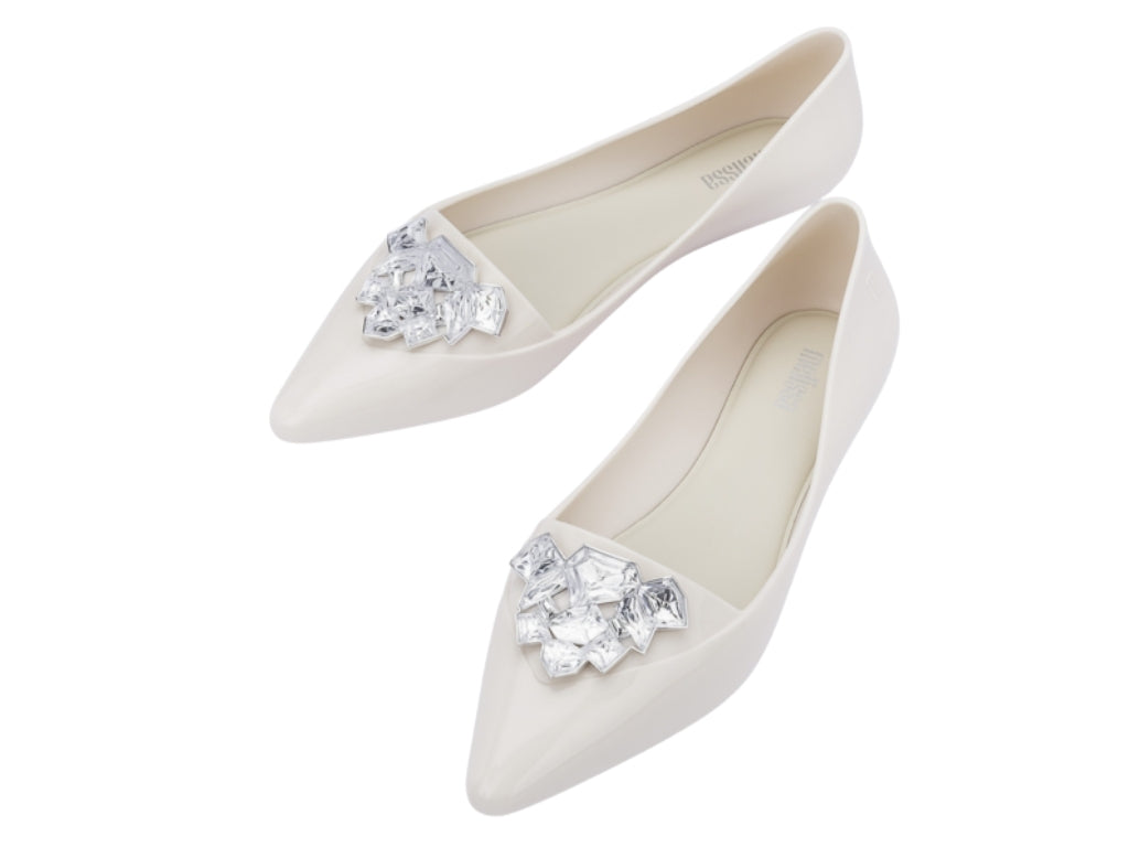 MELISSA POINTY STONES AD – 